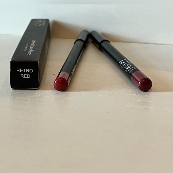 TWO LARITZY Cosmetics LIP PENCILS: NIB RETRO RED and CABERNET; Discontinued HTF - Picture 4 of 11